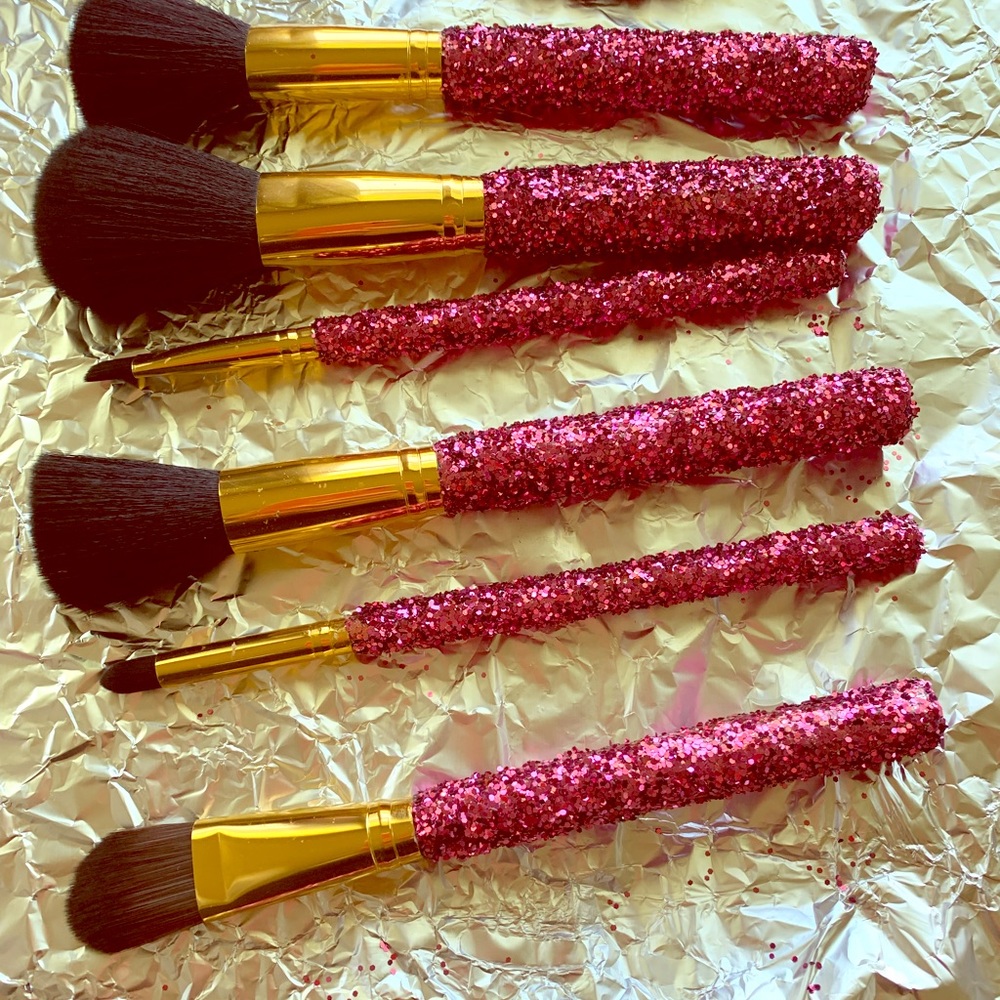 Customized makeup up brushes!